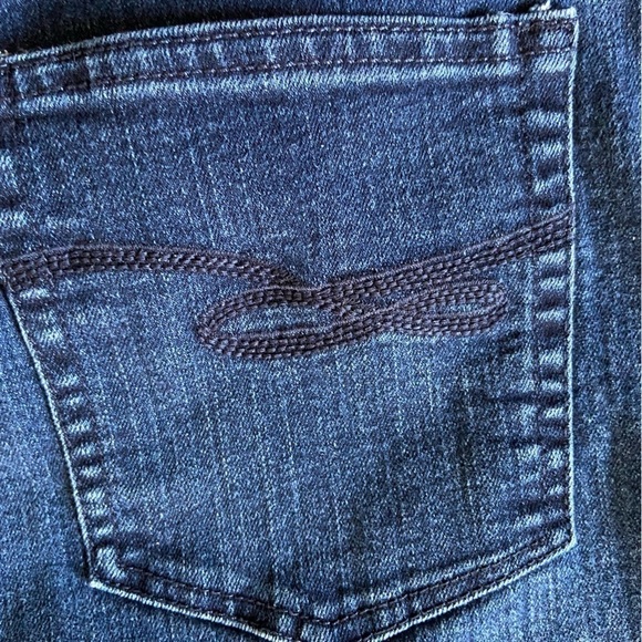 STYLE & Co Tummy Control Jeans With Great Pocket Detail And Back Seam. Fabulous! - Picture 4 of 10